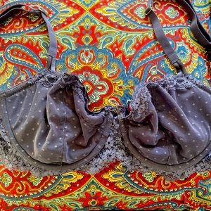 Size 36D Victoria secret unlined Demi bra. Blue lace